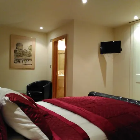Pensión Avoca 4*