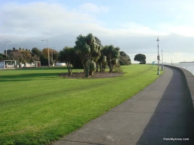 ゲストハウス Avoca